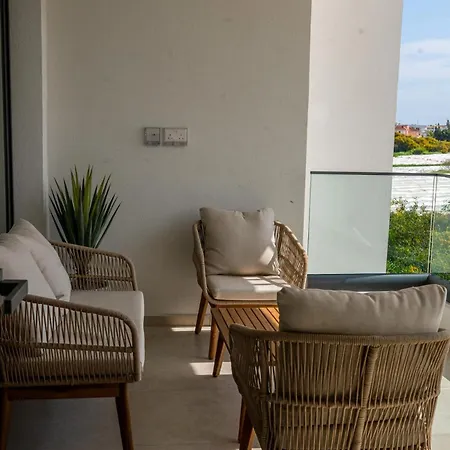 Sunny Mediterranean Escape Kapparis Apartment *
